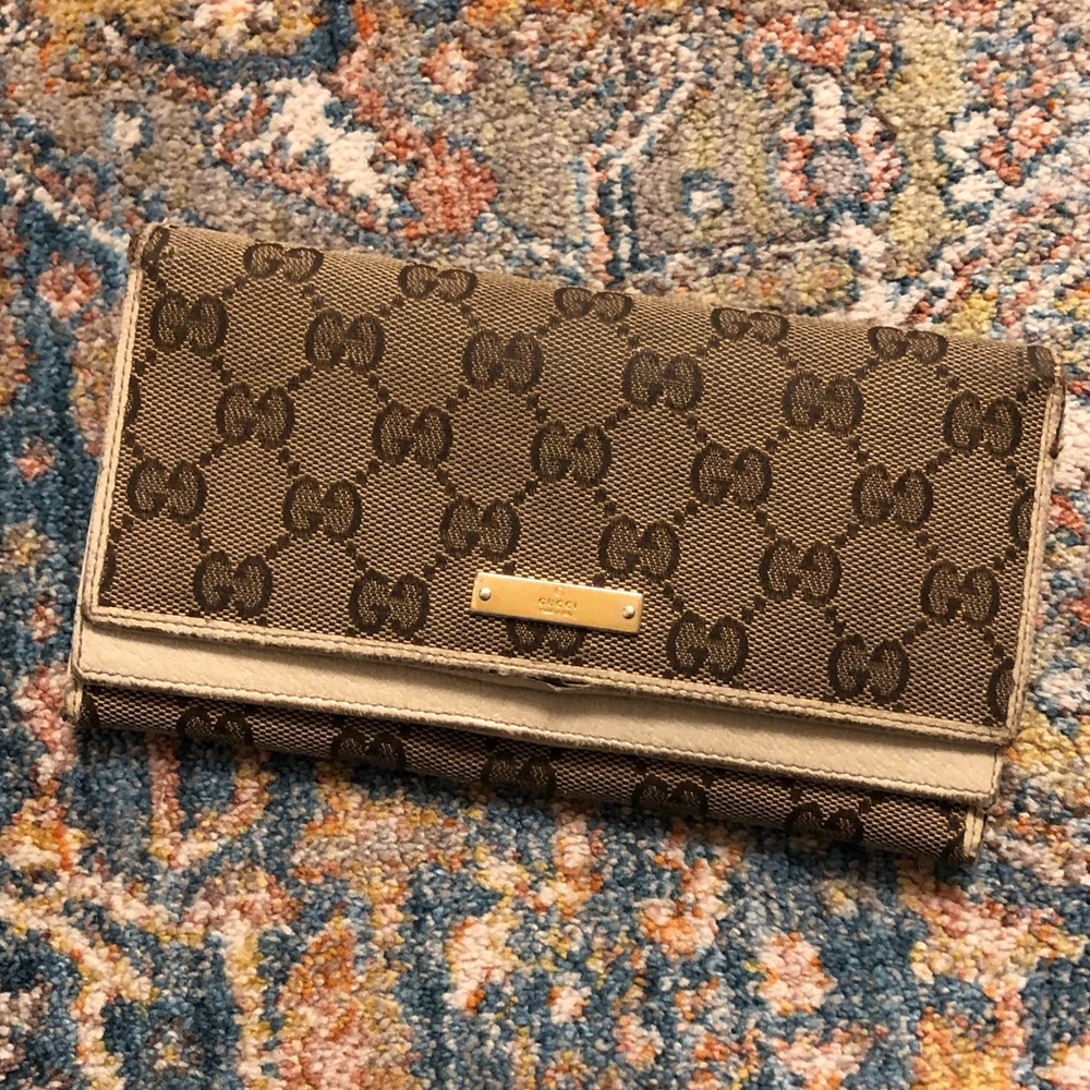 Gucci wallet